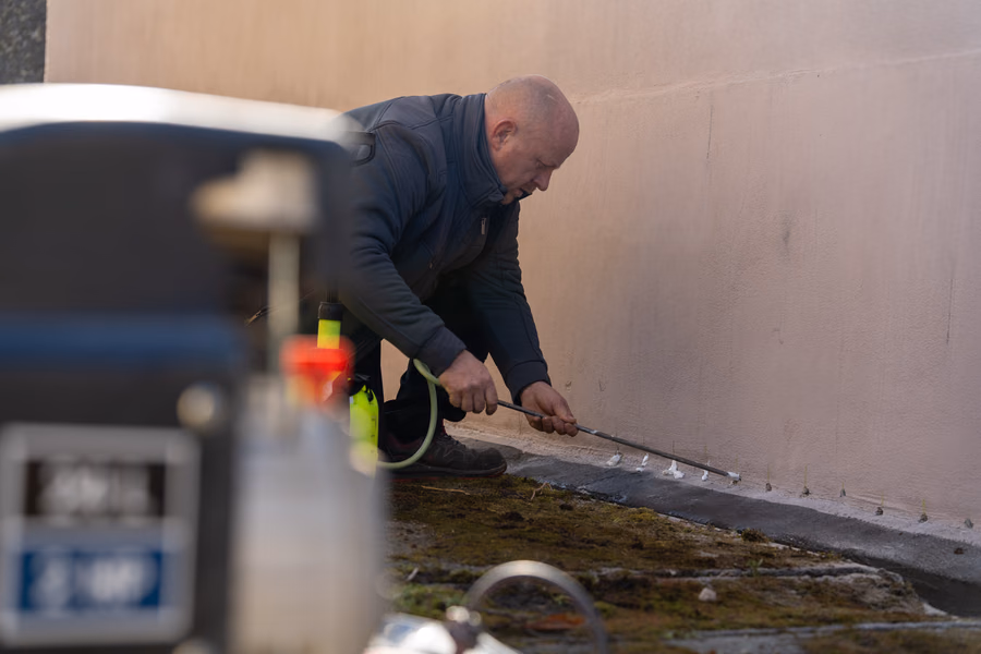 Aplikace injektážního materiálu pomocí technologie Profi Sanace